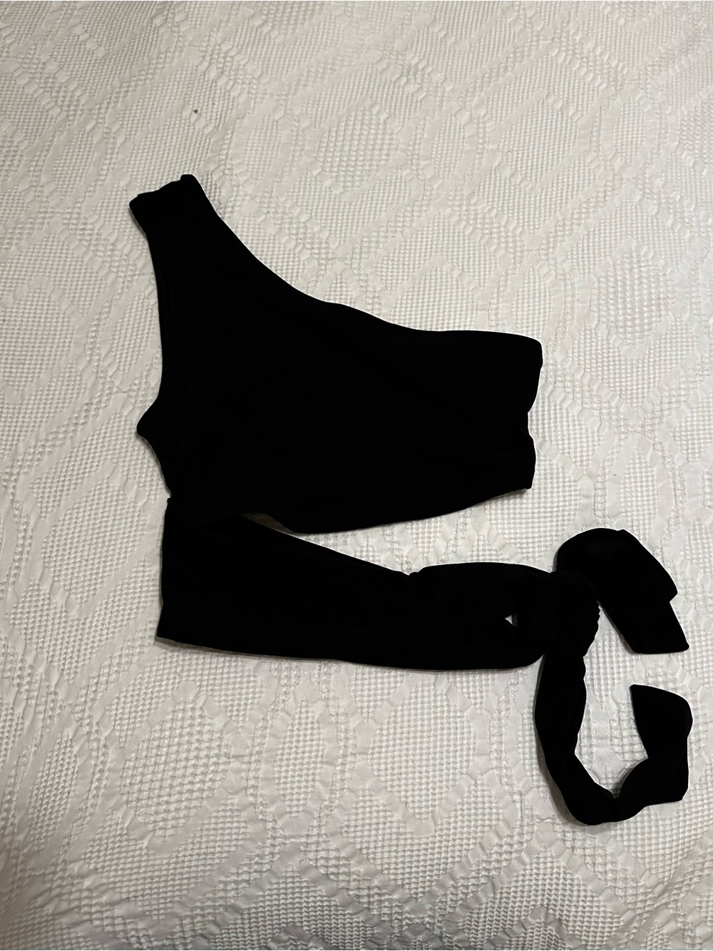 SHEIN Black One-Shoulder Crop Top with Side Tie